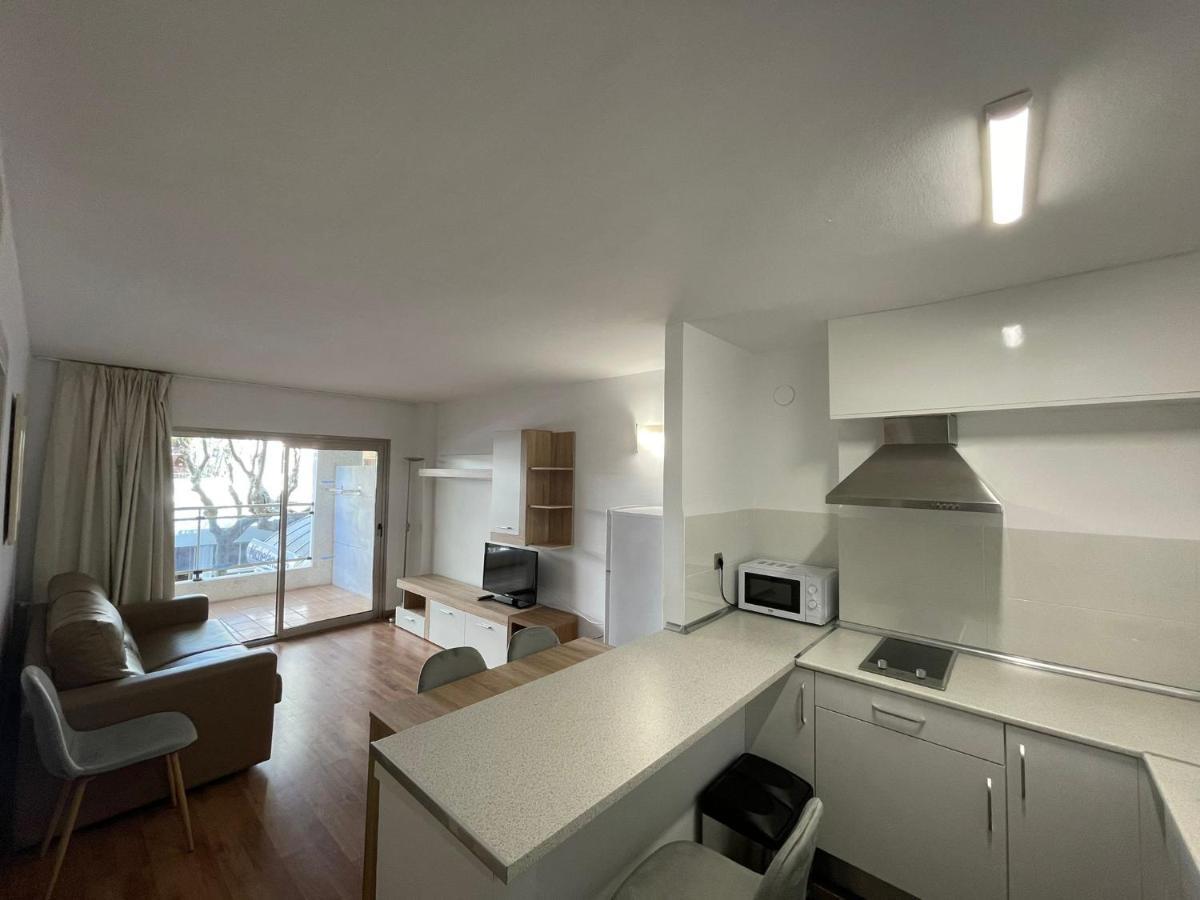 Apartamento Michelangelo Салоу Екстериор снимка